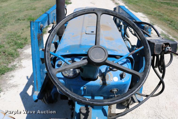 image for item DM9290 Ford AP3136 tractor