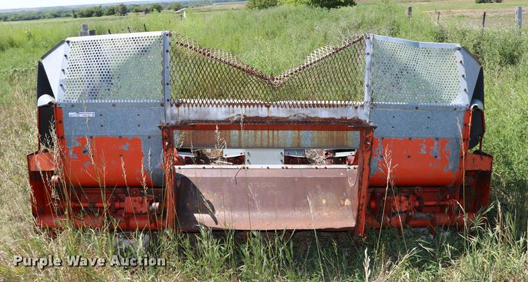 image for item DM9292 Allis Chalmers corn head