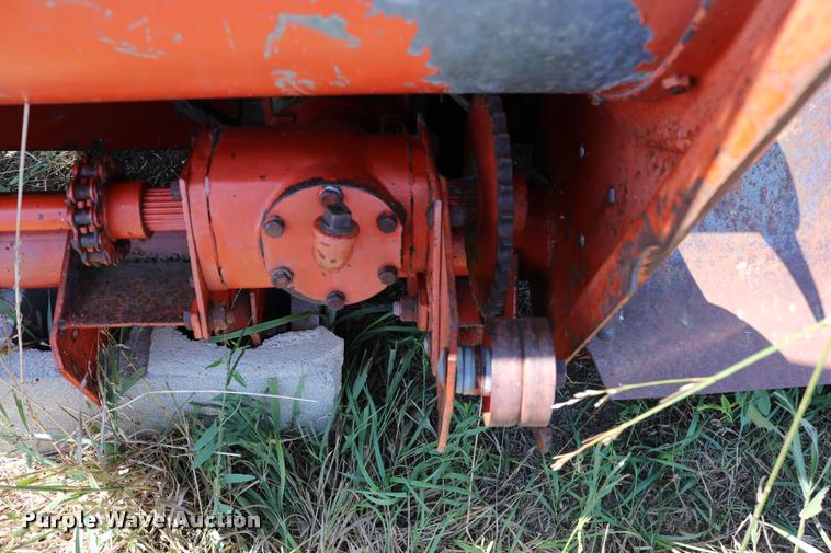 image for item DM9292 Allis Chalmers corn head