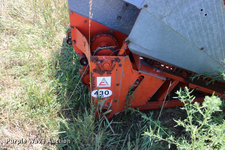 image for item DM9292 Allis Chalmers corn head