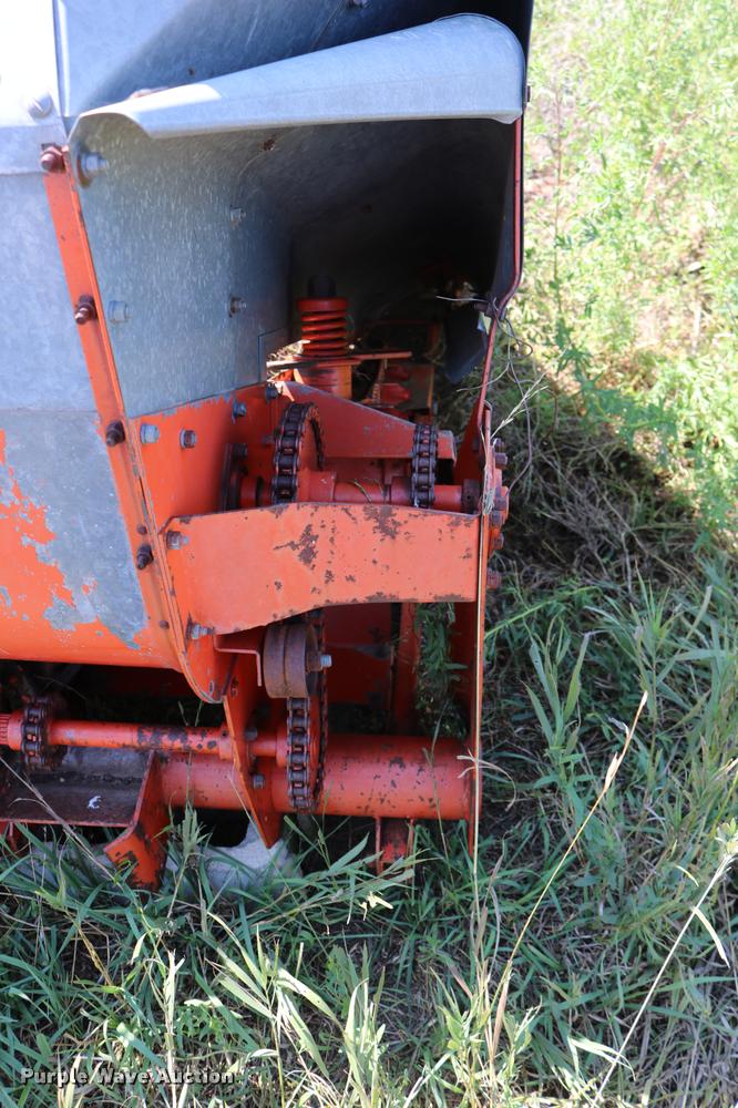 image for item DM9292 Allis Chalmers corn head