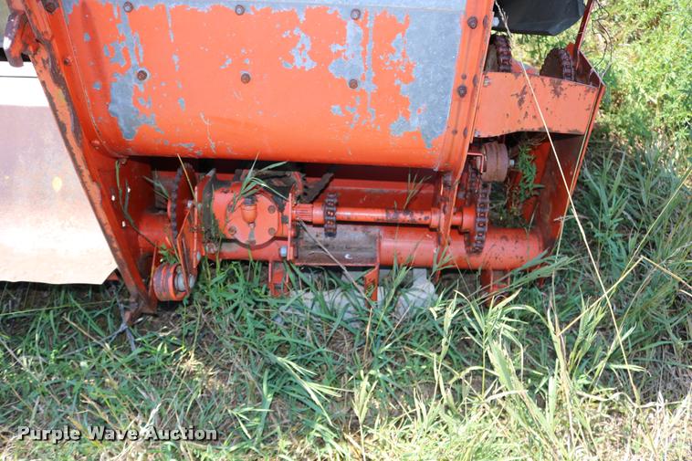 image for item DM9292 Allis Chalmers corn head