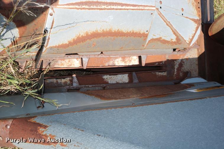 image for item DM9293 Allis Chalmers corn head