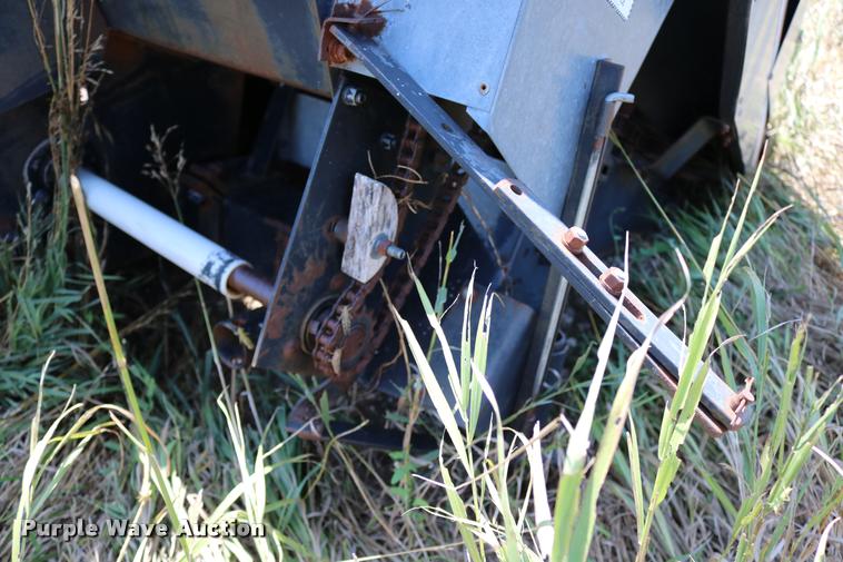 image for item DM9293 Allis Chalmers corn head