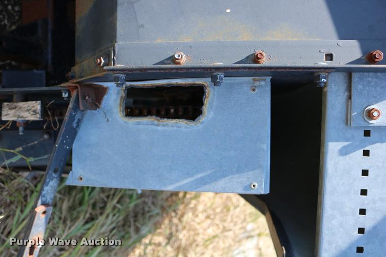 image for item DM9293 Allis Chalmers corn head