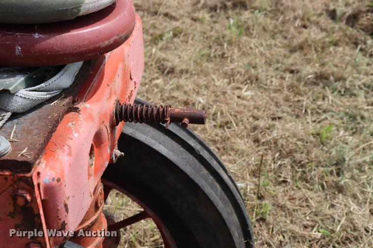 image for item DQ9407 Allis Chalmers WC tractor