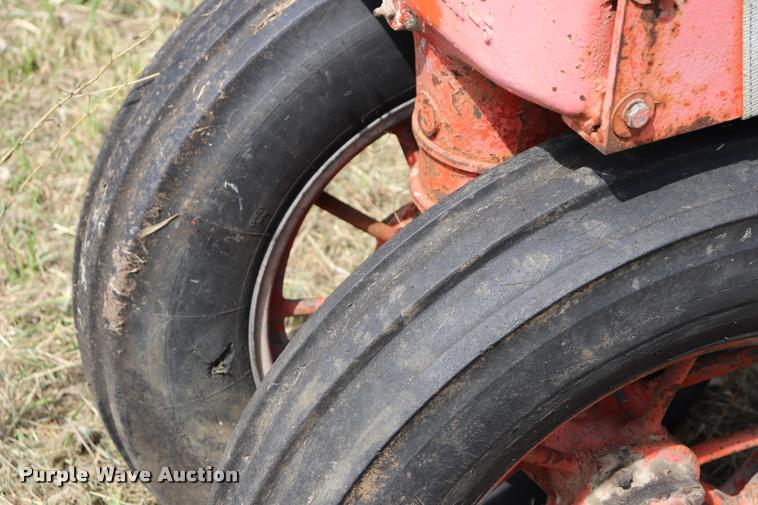 image for item DQ9407 Allis Chalmers WC tractor