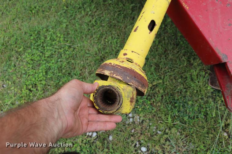 image for item DQ9430 Farm Hand 880 tub grinder