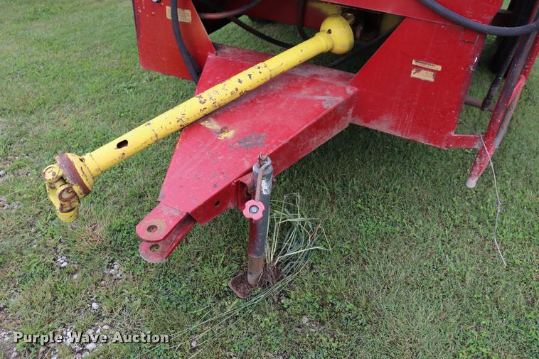 image for item DQ9430 Farm Hand 880 tub grinder