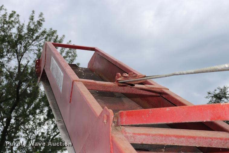 image for item DQ9430 Farm Hand 880 tub grinder