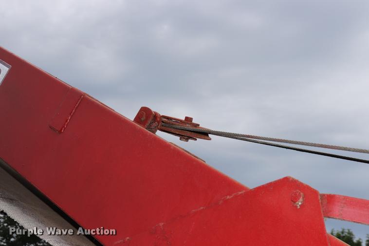 image for item DQ9430 Farm Hand 880 tub grinder