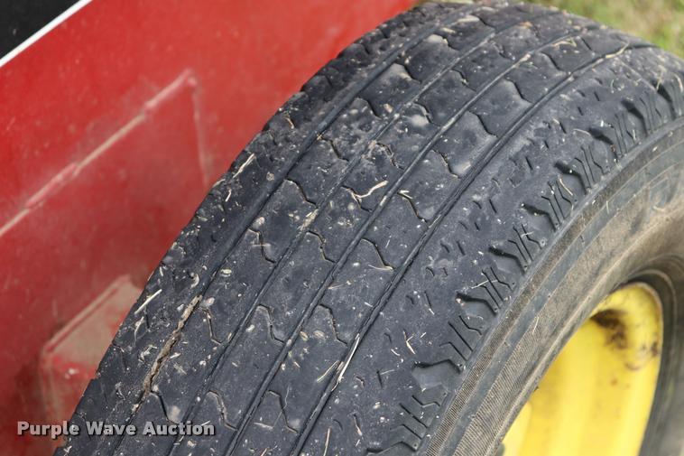 image for item DQ9430 Farm Hand 880 tub grinder