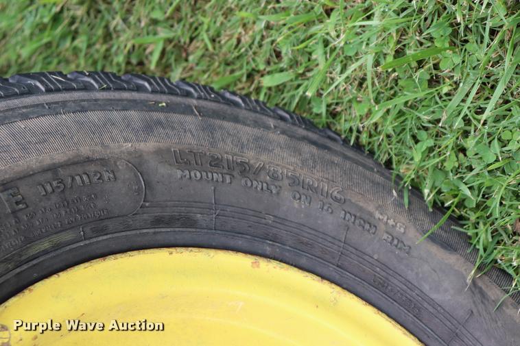 image for item DQ9430 Farm Hand 880 tub grinder