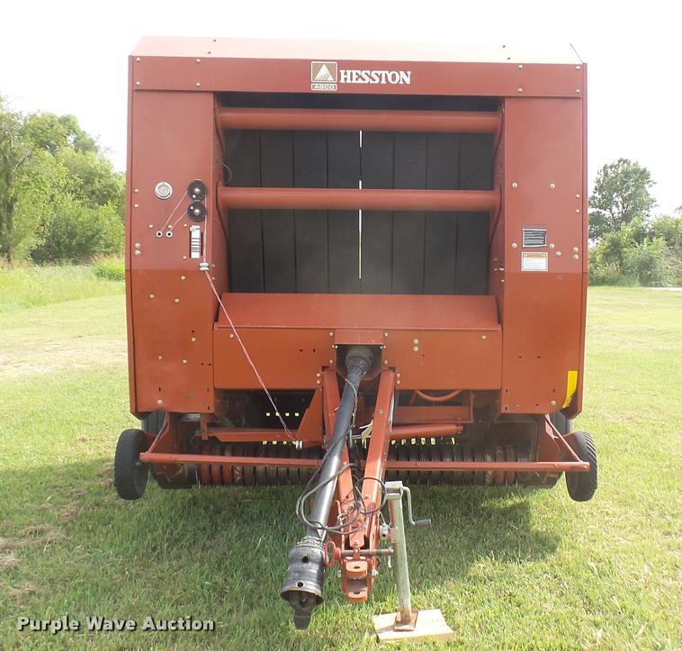 image for item DR9256 2004 Hesston 956A round baler