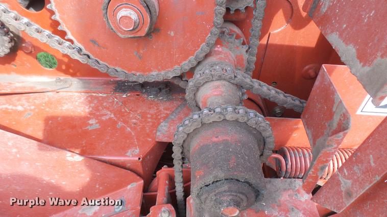 image for item DR9256 2004 Hesston 956A round baler