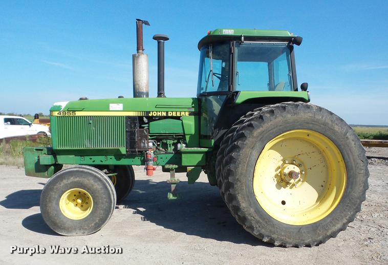 image for item K6405 1989 John Deere 4955 tractor