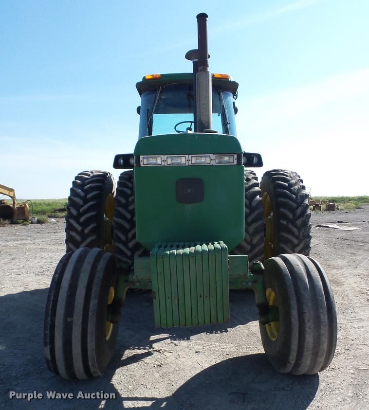 image for item K6405 1989 John Deere 4955 tractor