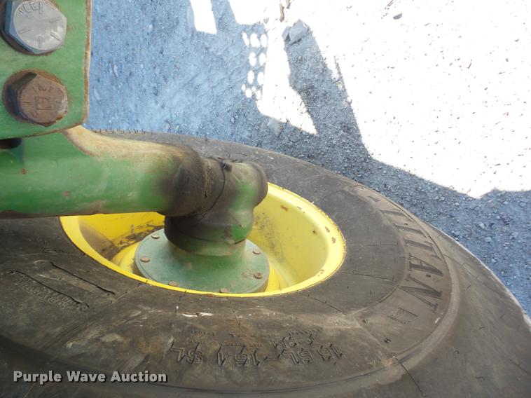 image for item K6405 1989 John Deere 4955 tractor