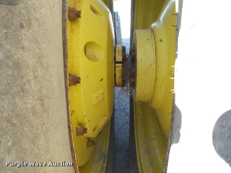 image for item K6405 1989 John Deere 4955 tractor