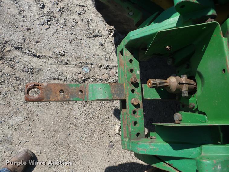image for item K6405 1989 John Deere 4955 tractor