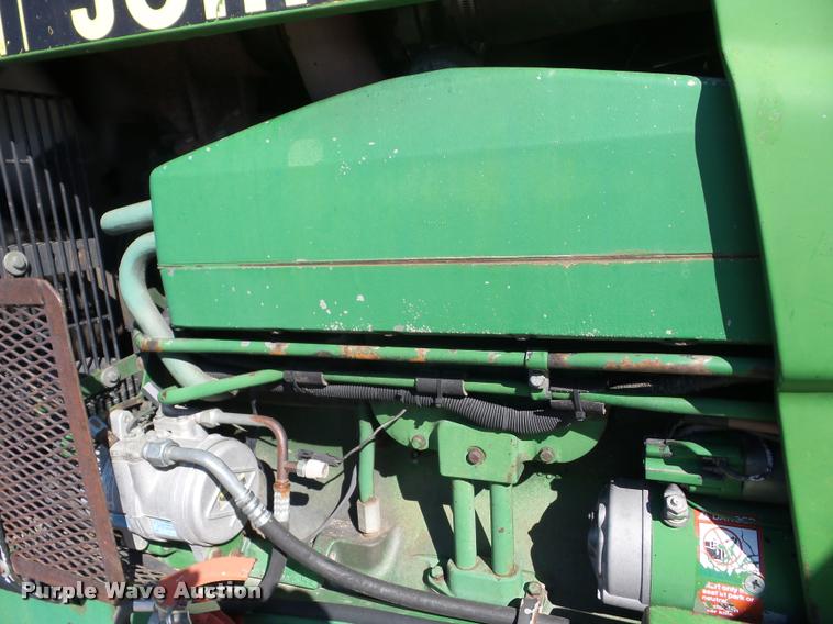 image for item K6405 1989 John Deere 4955 tractor