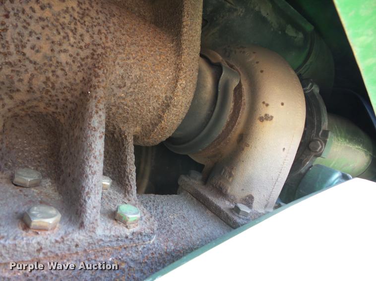 image for item K6405 1989 John Deere 4955 tractor