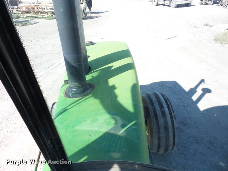 image for item K6405 1989 John Deere 4955 tractor