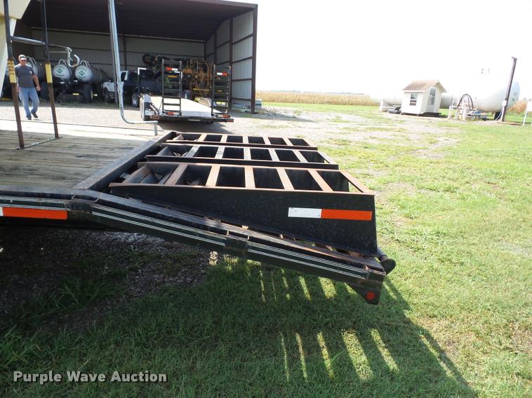 image for item K6413 2004 Pro Trak seed tender trailer
