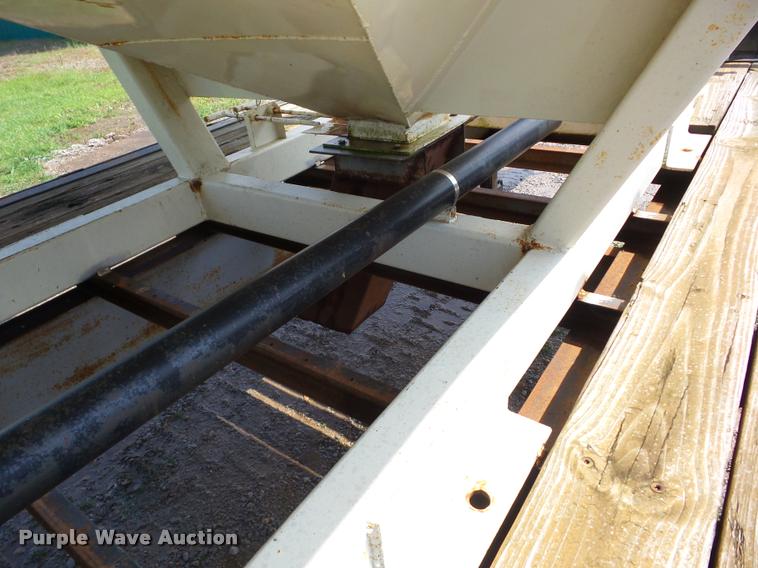 image for item K6413 2004 Pro Trak seed tender trailer