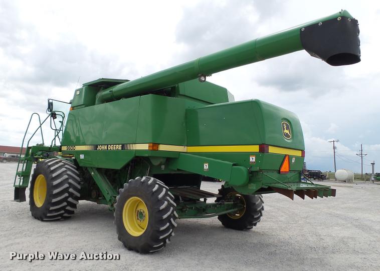 image for item L1509 1990 John Deere 9600 combine