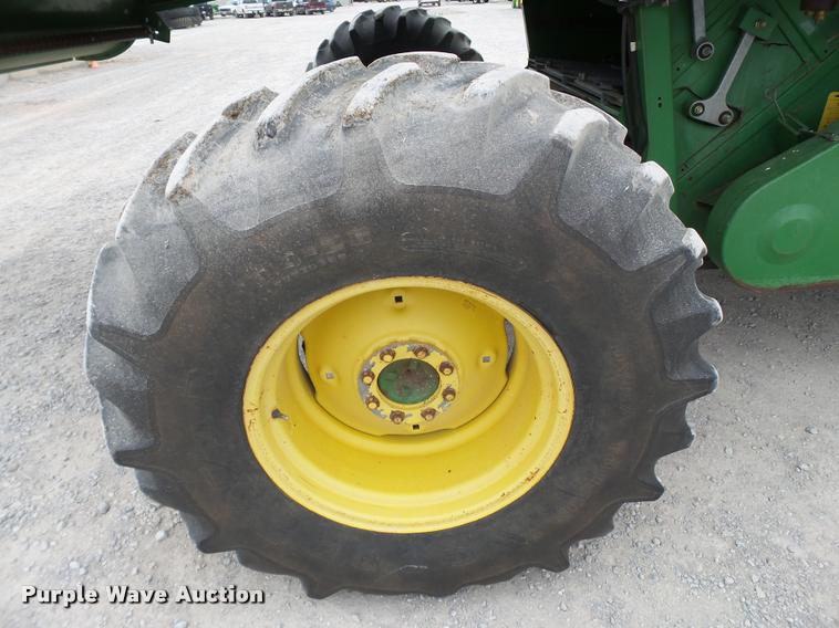 image for item L1509 1990 John Deere 9600 combine