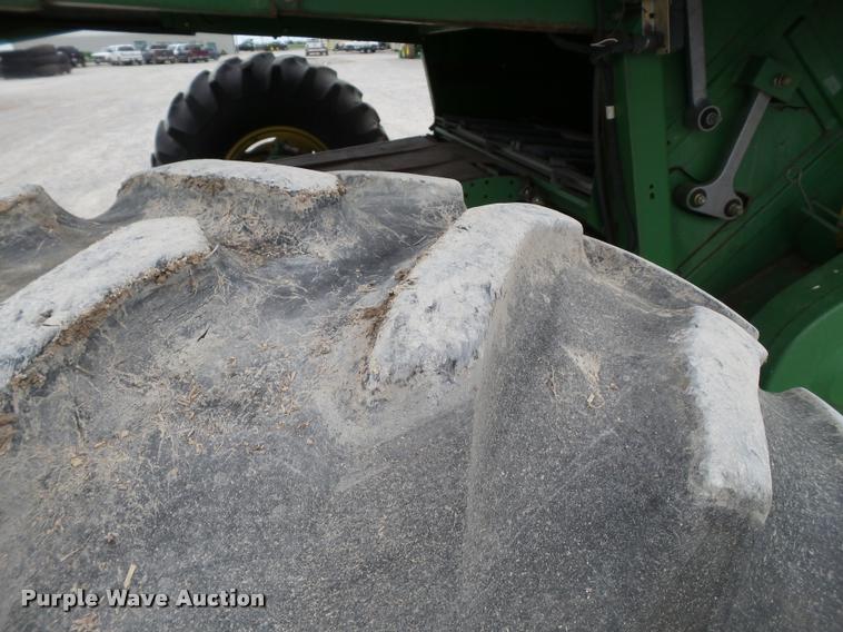 image for item L1509 1990 John Deere 9600 combine