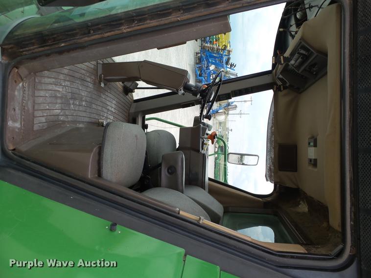 image for item L1509 1990 John Deere 9600 combine