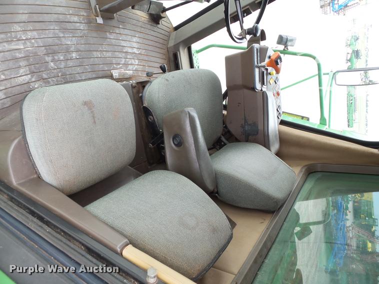 image for item L1509 1990 John Deere 9600 combine