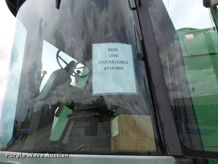 image for item L1509 1990 John Deere 9600 combine