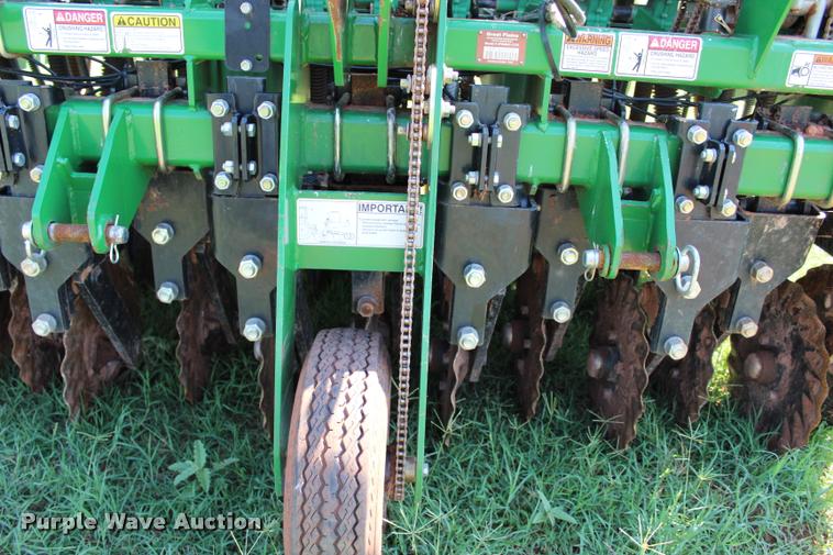 image for item L1957 Great Plains 3P806NT-1375 no-till grain drill