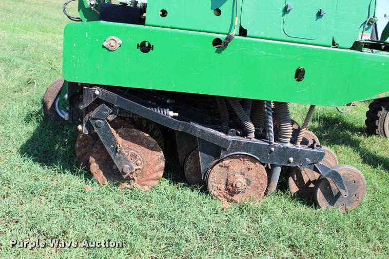 image for item L1957 Great Plains 3P806NT-1375 no-till grain drill