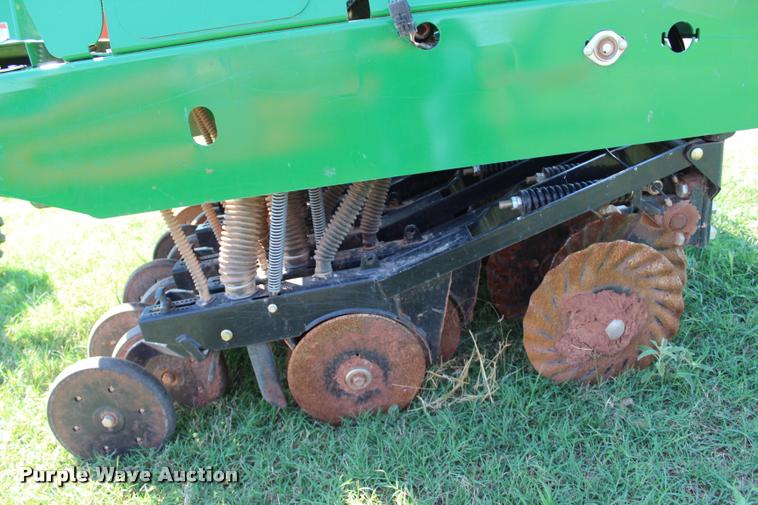 image for item L1957 Great Plains 3P806NT-1375 no-till grain drill