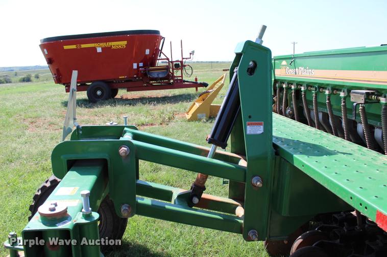 image for item L1957 Great Plains 3P806NT-1375 no-till grain drill