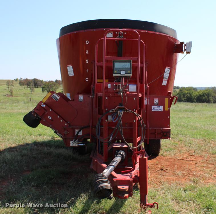image for item L1959 2015 Schuler MS875 vertical mixer feed wagon