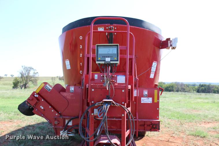 image for item L1959 2015 Schuler MS875 vertical mixer feed wagon