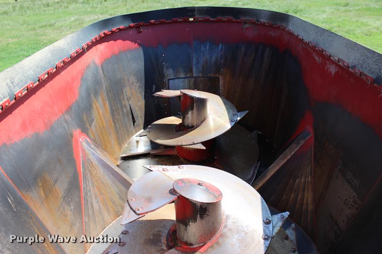image for item L1959 2015 Schuler MS875 vertical mixer feed wagon