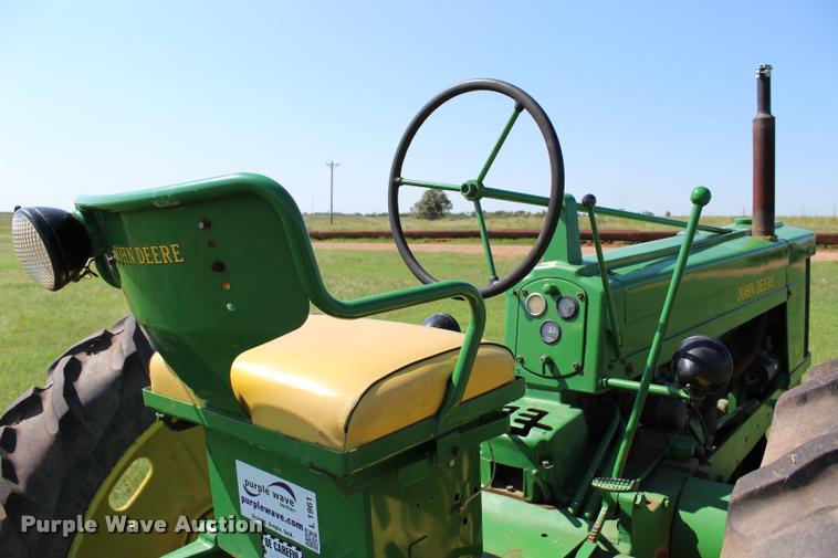 image for item L1961 1953 John Deere 50 tractor