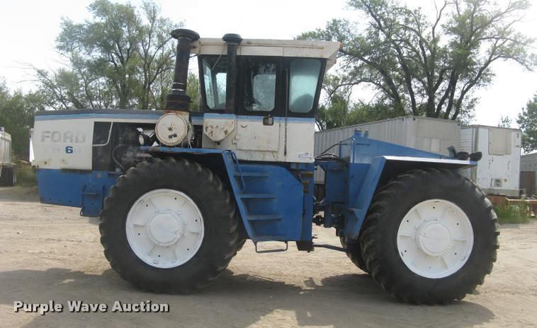 image for item L2265 Ford FW60 4WD tractor