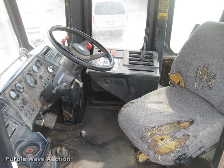 image for item L2265 Ford FW60 4WD tractor