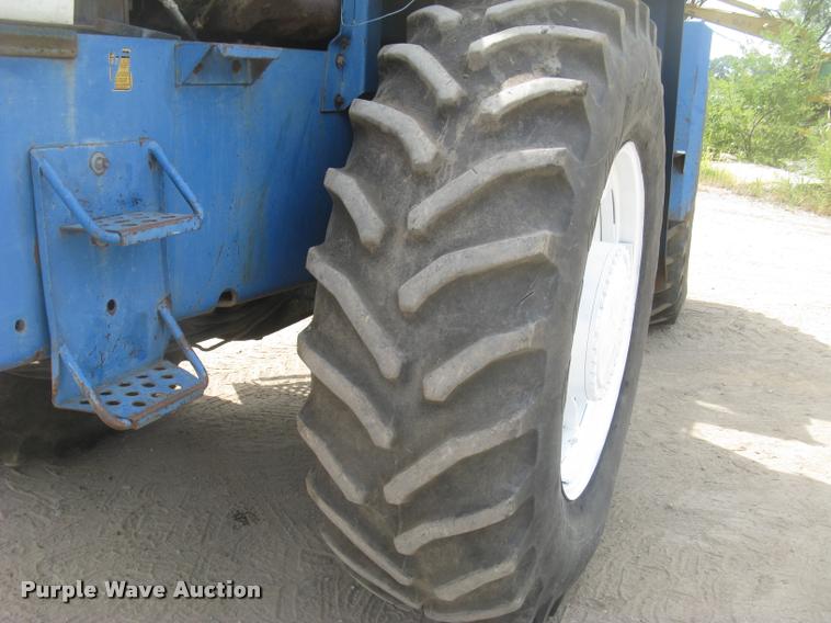image for item L2265 Ford FW60 4WD tractor