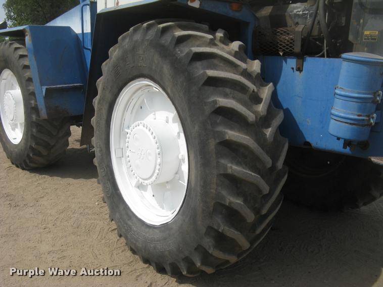 image for item L2265 Ford FW60 4WD tractor