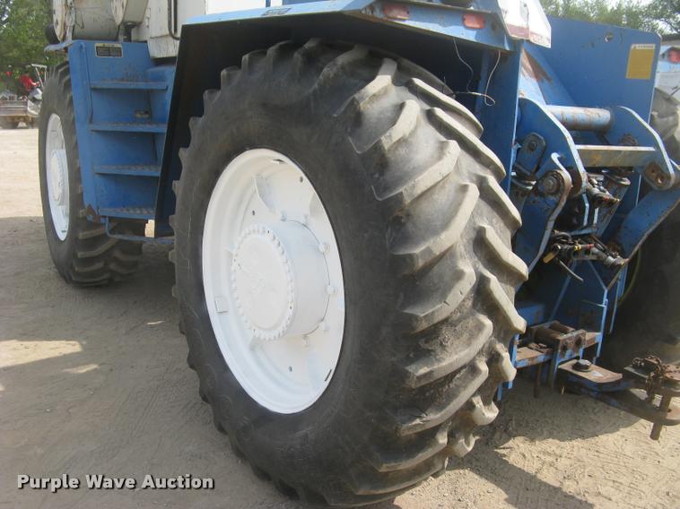 image for item L2265 Ford FW60 4WD tractor