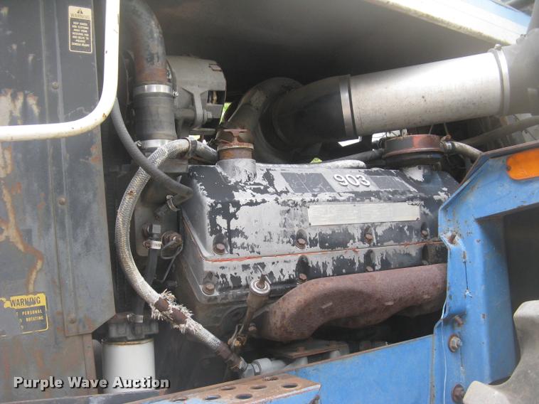 image for item L2265 Ford FW60 4WD tractor