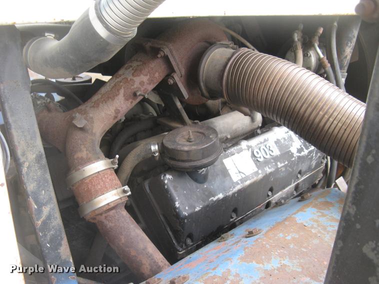 image for item L2265 Ford FW60 4WD tractor